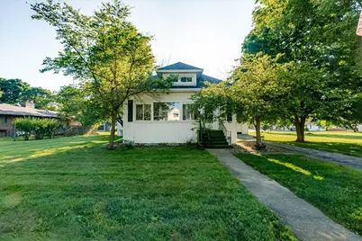 416 S Walnut Street, Wenona, IL 61377 - Photo 1
