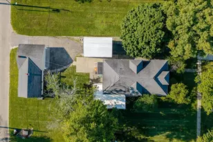 416 S Walnut St, Wenona, IL 61377 - Photo 38