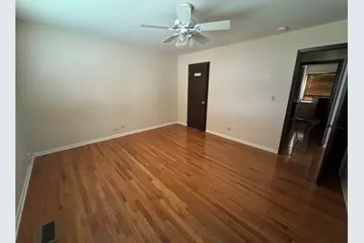 1990 Brookside Drive, Hoffman Estates, IL 60169 - Photo 10