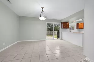 309 Thistle Dr, Bolingbrook, IL 60490 - Photo 6