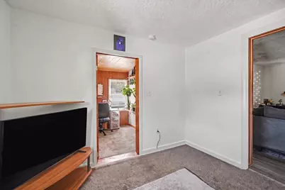 1207 S Main Street, Bloomington, IL 61701 - Photo 14
