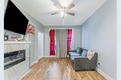 7553 S Saint Lawrence Avenue, Chicago, IL 60619 - Photo 6