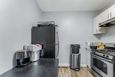 7553 S Saint Lawrence Avenue, Chicago, IL 60619 - Photo 10