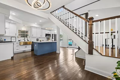 4656 N Leamington Avenue, Chicago, IL 60630 - Photo 4