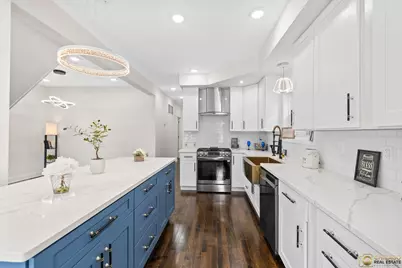 4656 N Leamington Avenue, Chicago, IL 60630 - Photo 6