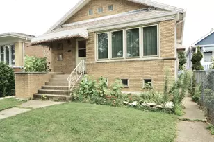 5625 S Kilbourn Ave, Chicago, IL 60629 - Photo 1
