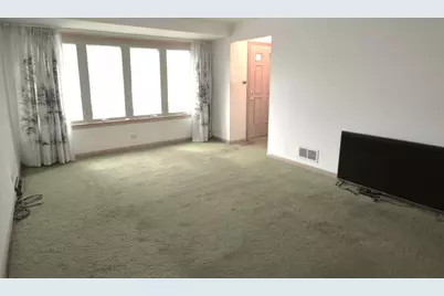 5625 S Kilbourn Avenue, Chicago, IL 60629 - Photo 6