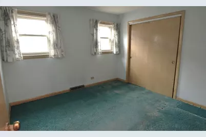 5625 S Kilbourn Avenue, Chicago, IL 60629 - Photo 20