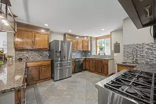 111 7th St, Streator, IL 61364 - Photo 20