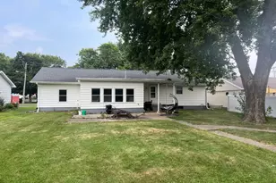 1300 5th Ave, Rock Falls, IL 61071 - Photo 2