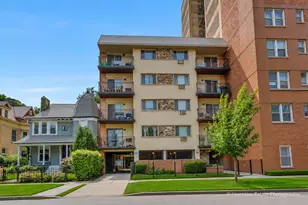 5406 S Harper Ave, Chicago, IL 60615 - Photo 2