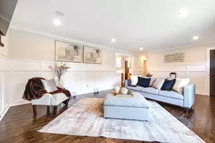 525 Bunning Dr, Downers Grove, IL 60516 - Photo 6