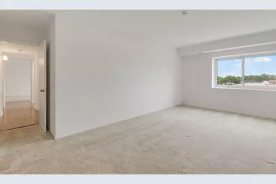 828 Graceland Avenue #502, Des Plaines, IL 60016 - Photo 12