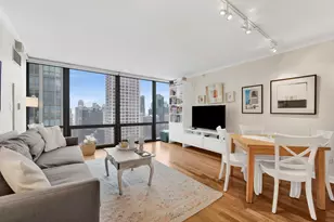 2 E Erie St, Chicago, IL 60611 - Photo 8