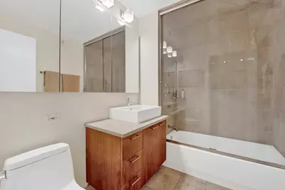 2 E Erie Street #3401, Chicago, IL 60611 - Photo 24