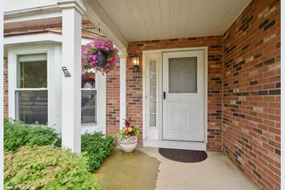 1384 Marble Hill Drive, Lake Zurich, IL 60047 - Photo 2