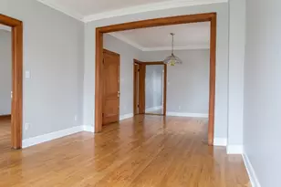 3028 W 53rd Pl, Chicago, IL 60632 - Photo 6