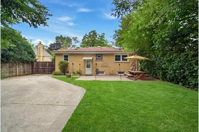 531 Cambridge Road, Des Plaines, IL 60016 - Photo 34