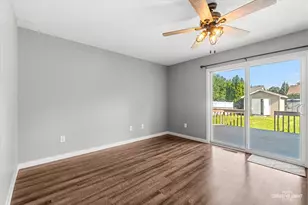 411 Elm St, Yorkville, IL 60560 - Photo 4