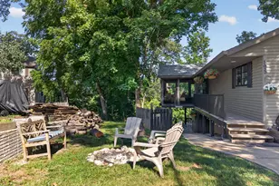 195 Breezy Point Ct, Varna, IL 61375 - Photo 4