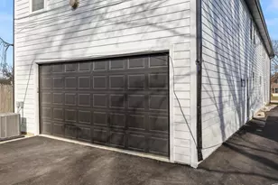 325-327 N Loomis St, Naperville, IL 60540 - Photo 20
