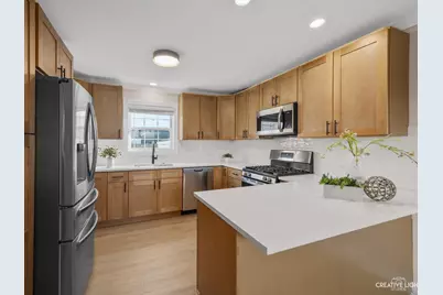 325-327 N Loomis Street, Naperville, IL 60540 - Photo 8
