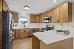 325-327 N Loomis St, Naperville, IL 60540 - Photo 8