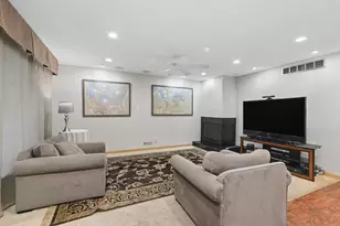 705 Tana Ln, Joliet, IL 60435 - Photo 14