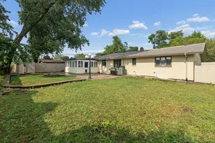 705 Tana Ln, Joliet, IL 60435 - Photo 34