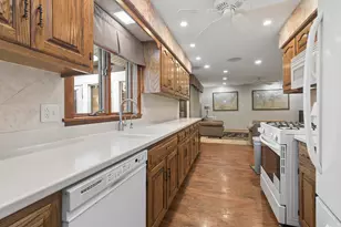 705 Tana Ln, Joliet, IL 60435 - Photo 12