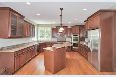 8834 Carefree Avenue, Orland Park, IL 60462 - Photo 16