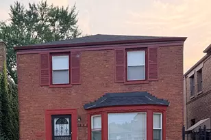 10608 S Rhodes Ave, Chicago, IL 60628 - Photo 1