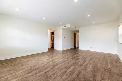 5320 S 73rd Avenue, Summit, IL 60501 - Photo 6
