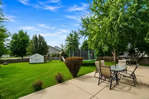 801 Martin Ct, Plano, IL 60545 - Photo 22