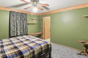 2081 N Broadway Ave, Salem, IL 62881 - Photo 22