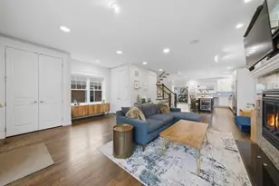 6305 N Kildare Ave, Chicago, IL 60646 - Photo 4