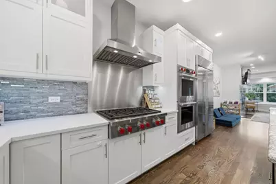6305 N Kildare Avenue, Chicago, IL 60646 - Photo 12