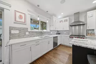 6305 N Kildare Ave, Chicago, IL 60646 - Photo 8