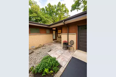 6N300 Oak Street, Roselle, IL 60172 - Photo 2