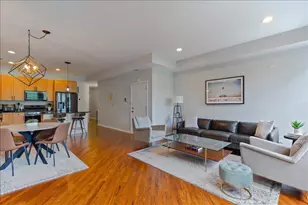 [Address not provided], Chicago, IL 60645 - Photo 2