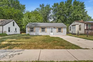 944 Kingsley Dr, Machesney Park, IL 61115 - Photo 2