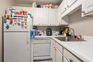 211 E Ohio St, Chicago, IL 60611 - Photo 10
