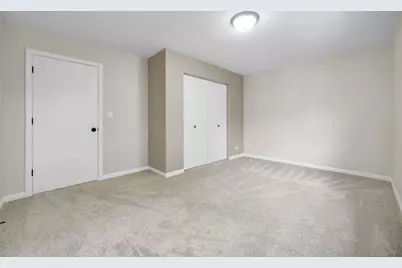 8008 Barrymore Drive, Darien, IL 60561 - Photo 36