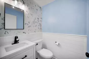 8008 Barrymore Dr, Darien, IL 60561 - Photo 22