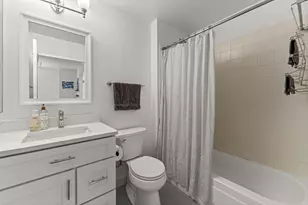401 E Ontario St, Chicago, IL 60611 - Photo 14