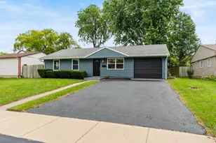 1271 Durham Dr, Aurora, IL 60506 - Photo 2