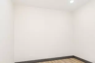 5637 S Prairie Ave, Chicago, IL 60637 - Photo 8