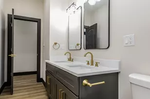 5637 S Prairie Ave, Chicago, IL 60637 - Photo 10