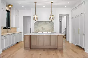 2119 N Seminary Ave, Chicago, IL 60614 - Photo 2