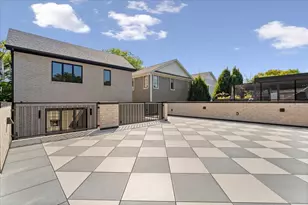 2119 N Seminary Ave, Chicago, IL 60614 - Photo 20